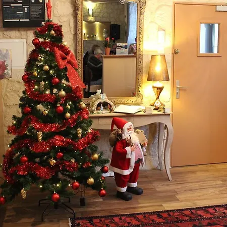 Hotel L'auberge De En Brie 2*